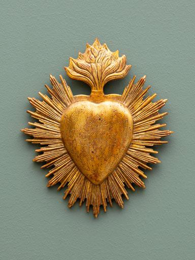 Sacred Flaming Heart – Symbol of Faith and Protection 🔥