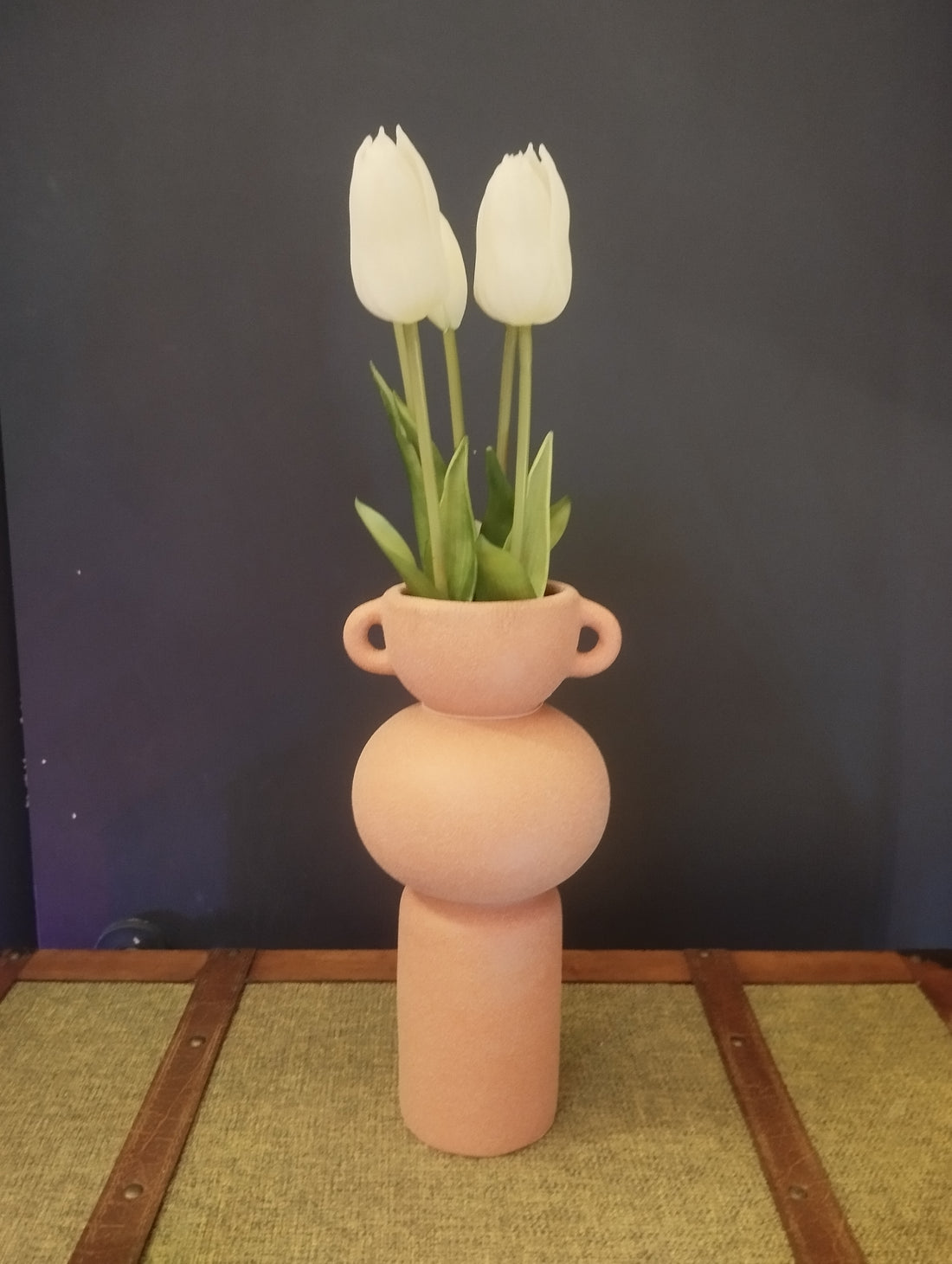Vaso Decorativo in Ceramica Opaca – Eleganza Moderna con Texture Unica