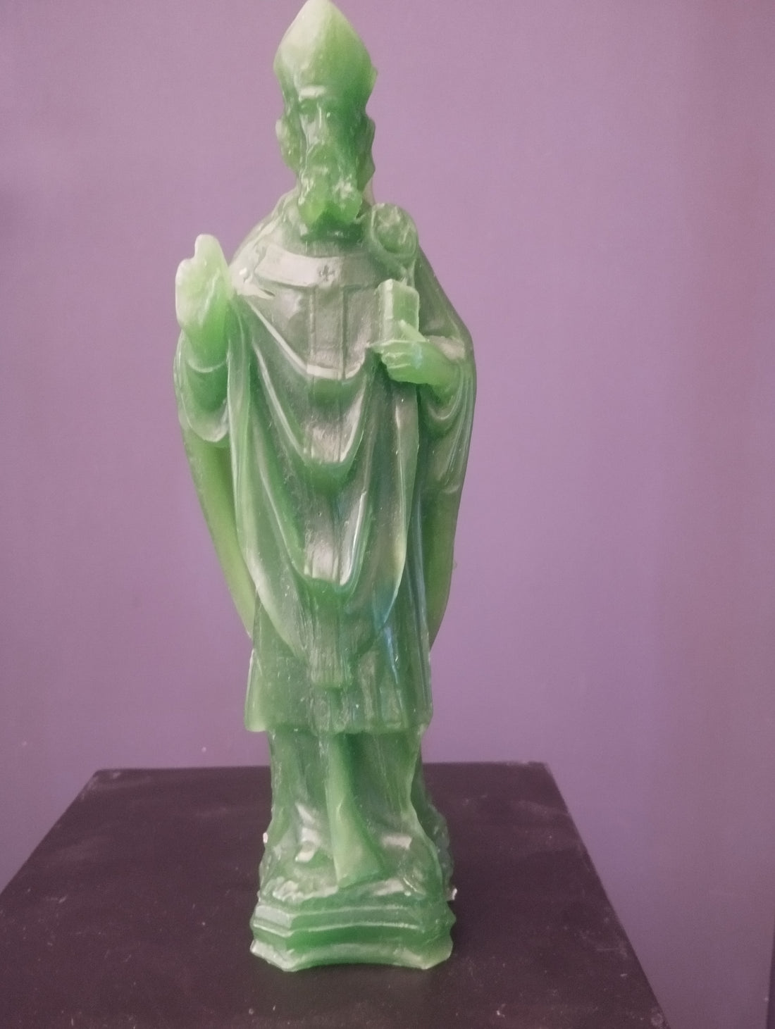 Statuetta di San Nicola – Simbolo di Protezione e Tradizione ✨