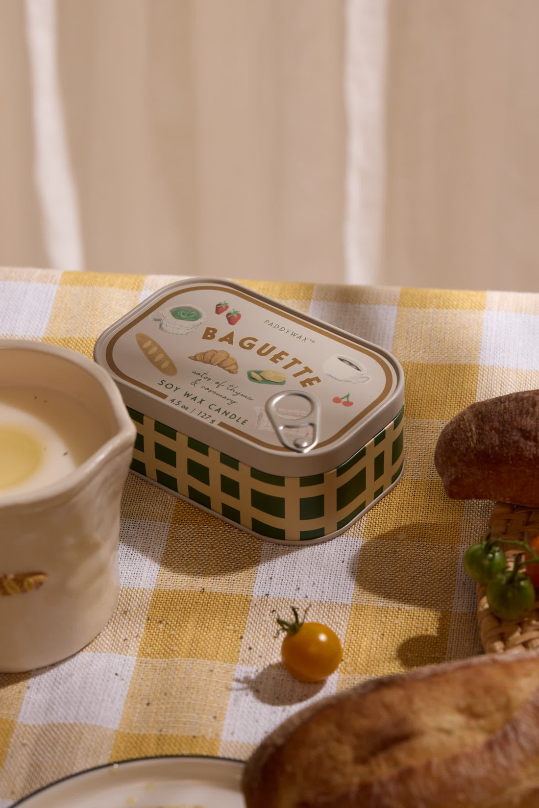Paddywax – “Baguette” Candle in Vintage Tin