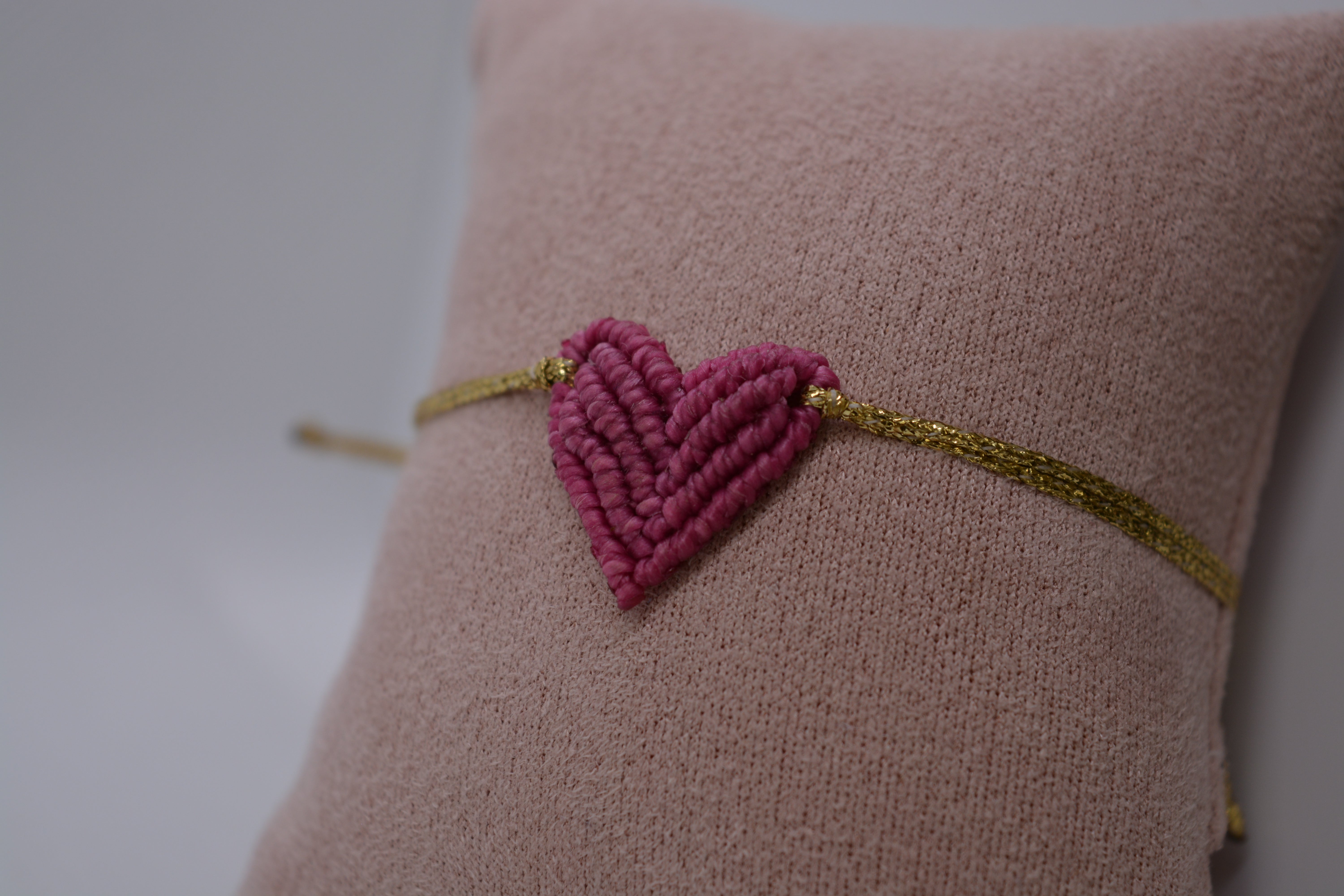 Bracciale Cuore Macramè