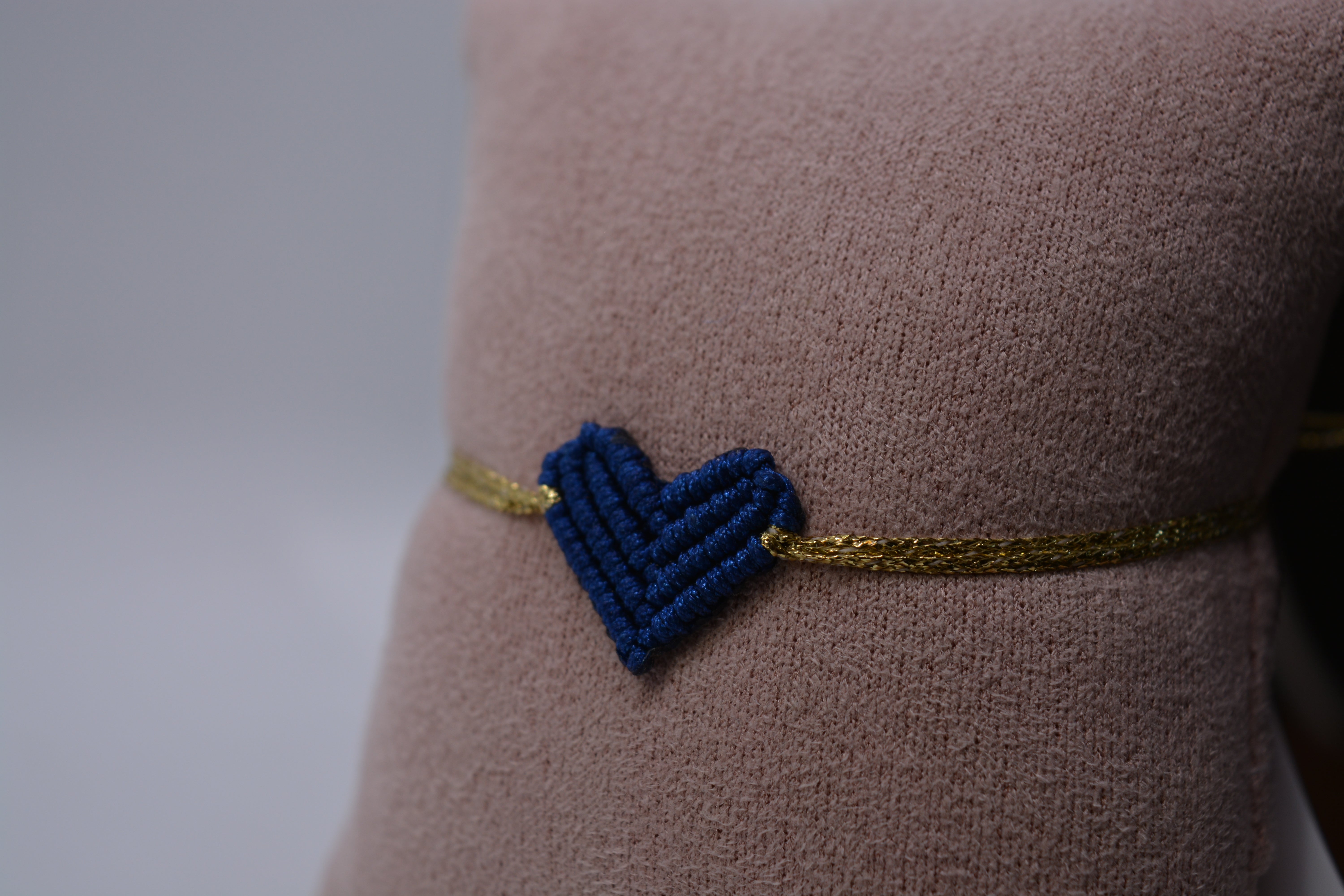 Bracciale Cuore Macramè