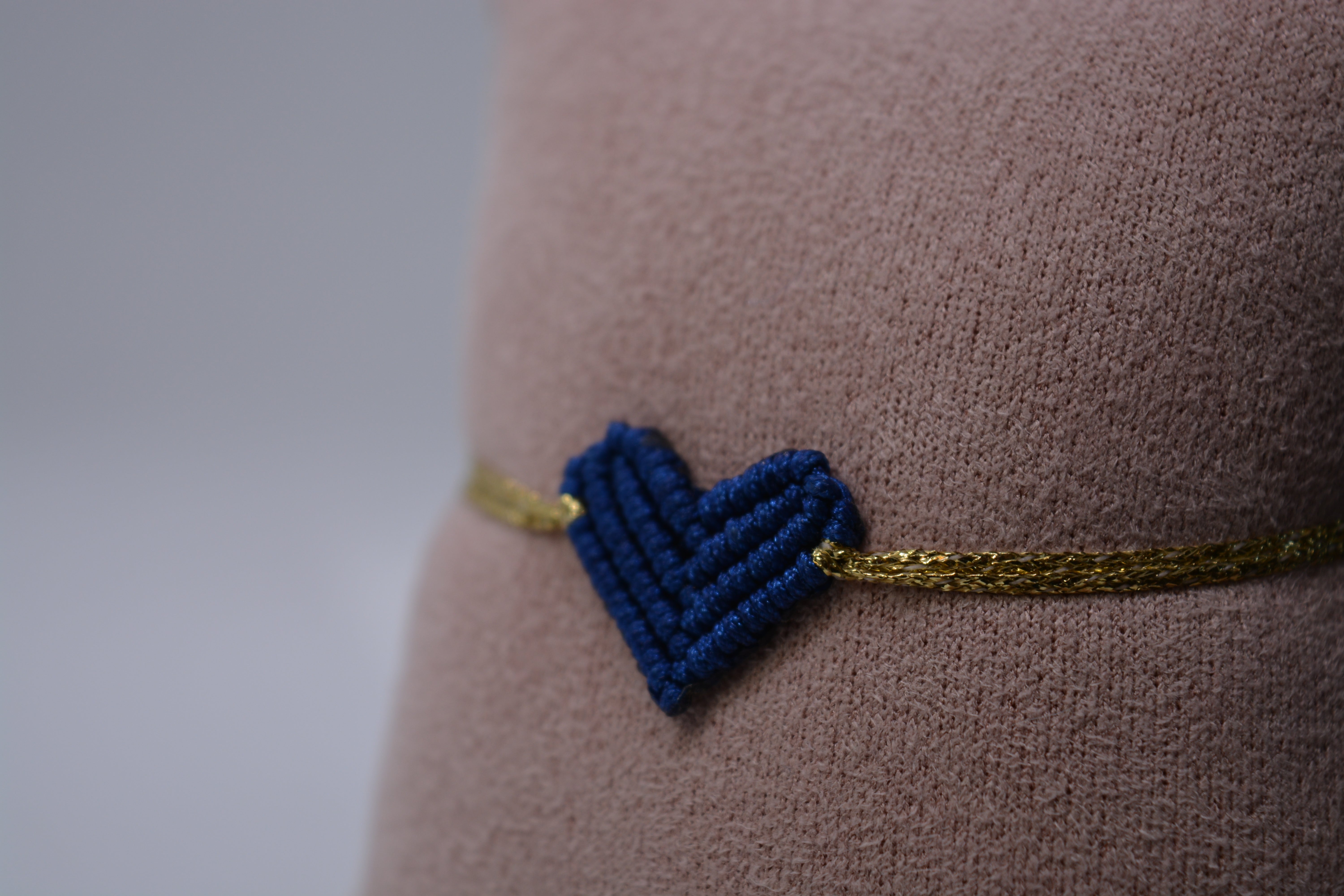 Bracciale Cuore Macramè