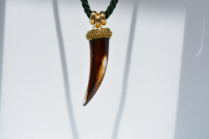 Collana con corno indiano
