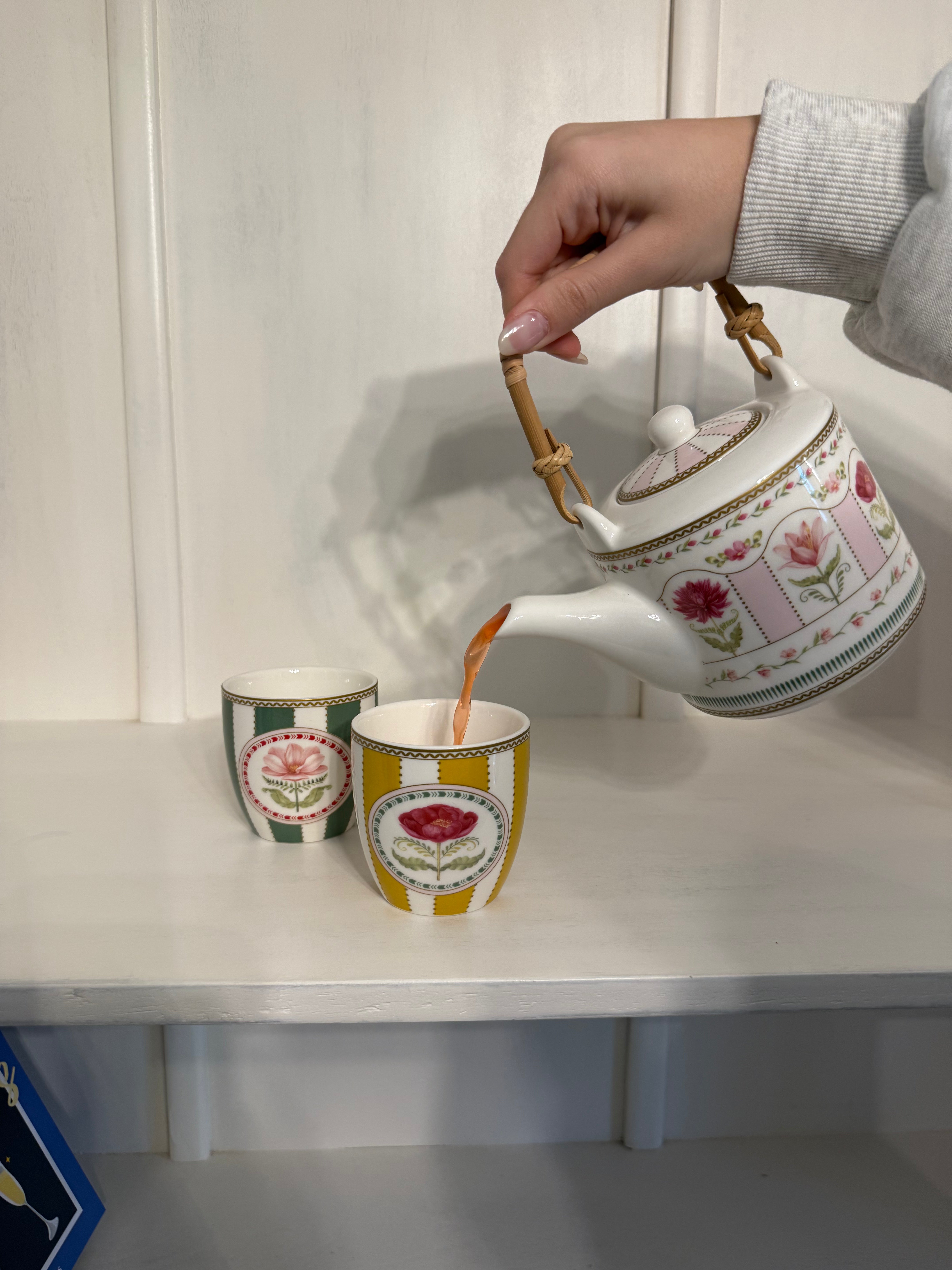 Set Tea