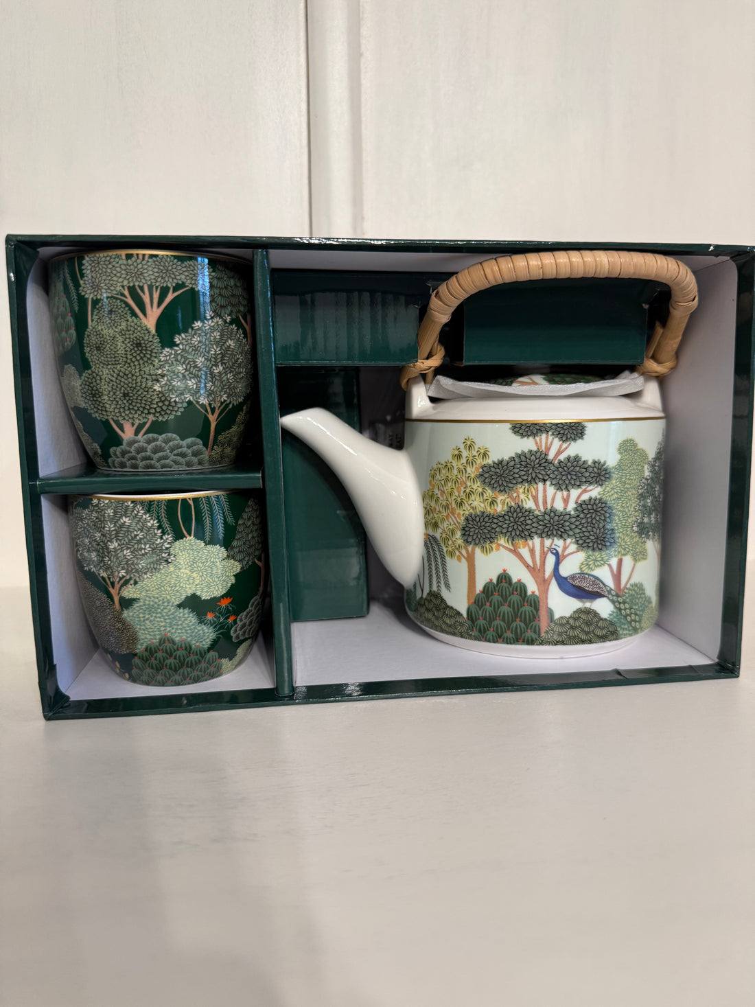Set tea oriental style