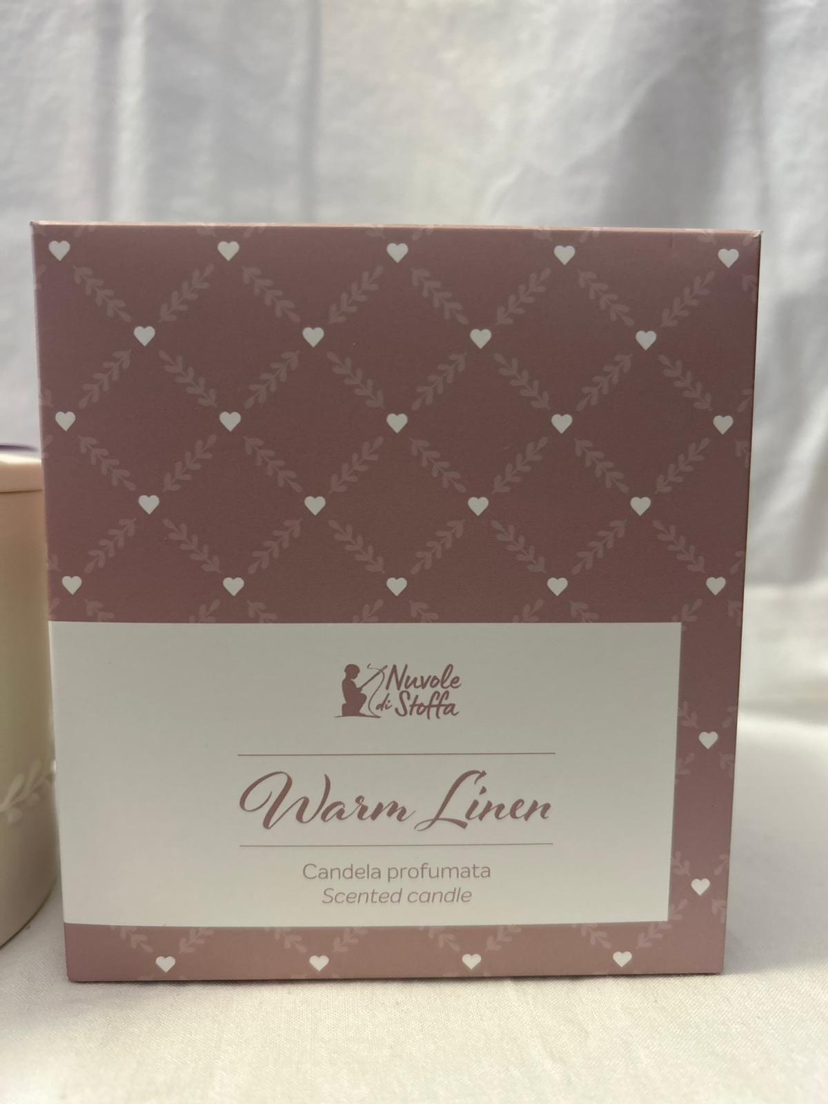 Candela Profumata 'Warm Linen' - Un Abbraccio di Benessere per la Tua Casa