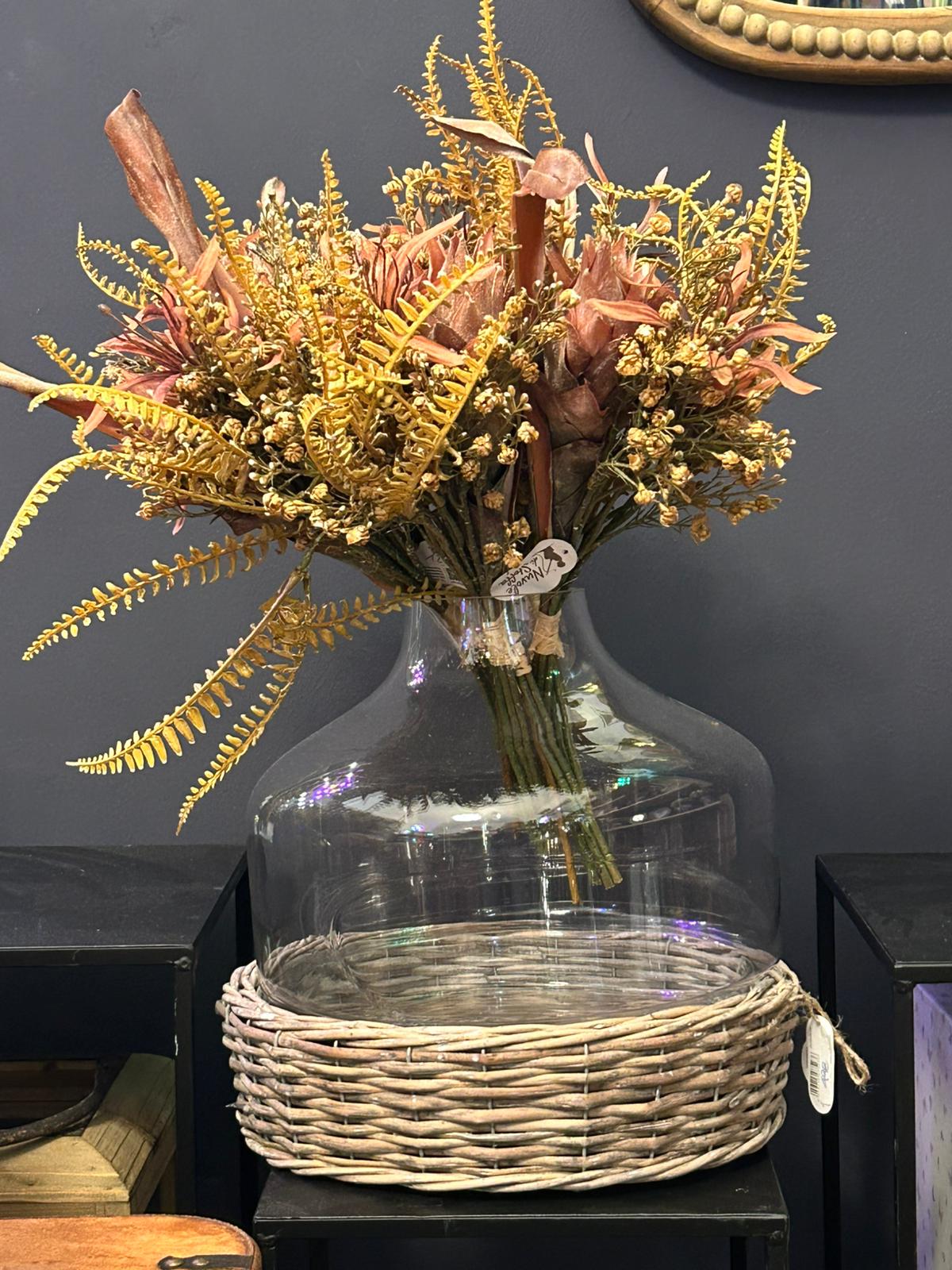 Glass Bell with Wicker Base – Rustic Chic Style Ø30 cm 🧺