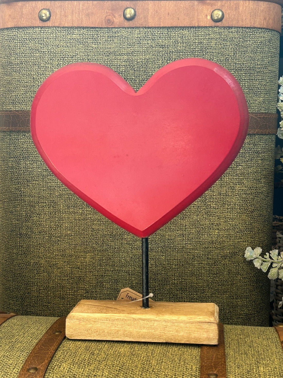 ❤️ Red Wooden Decorative Heart