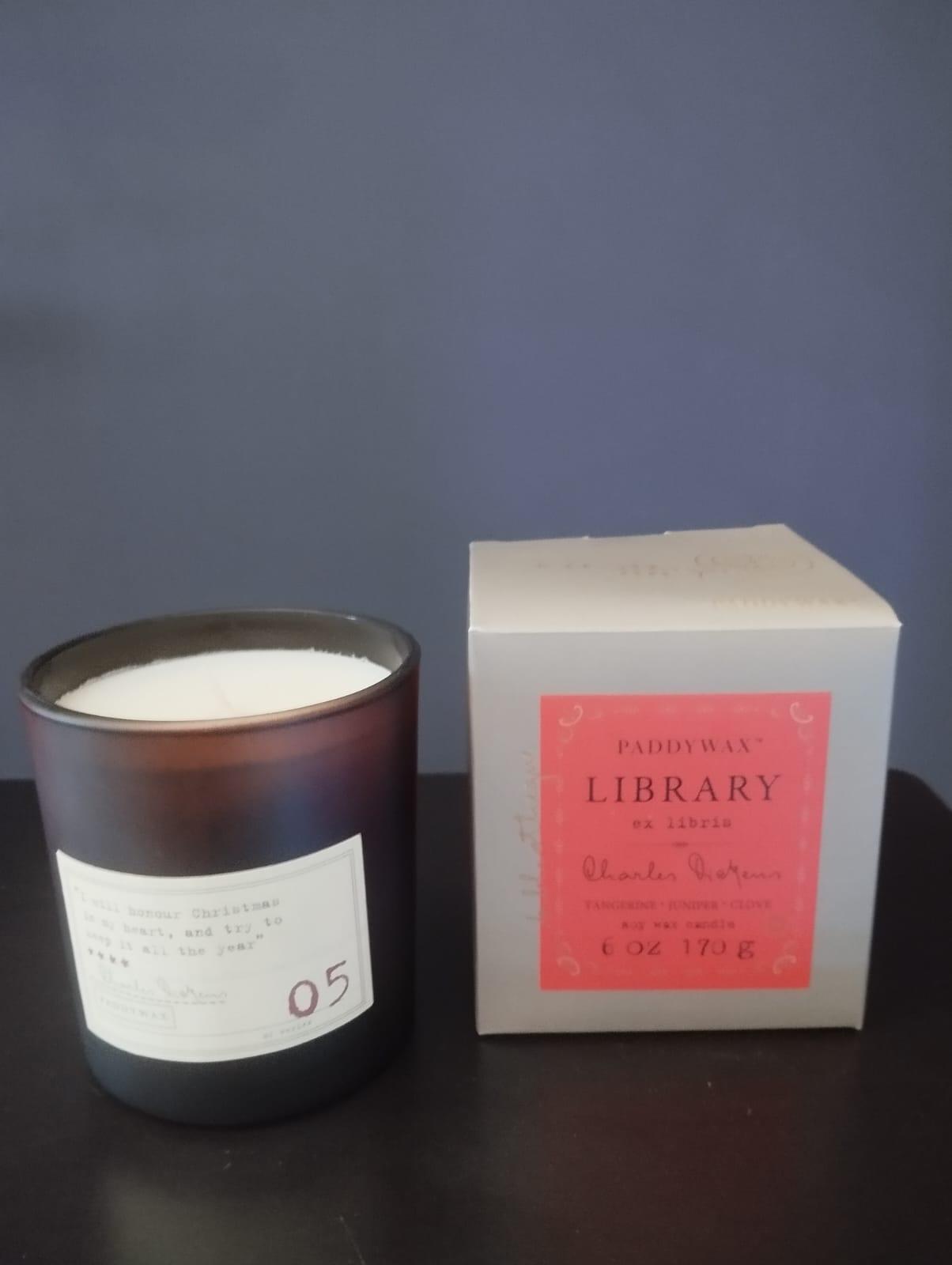 Candele Profumate "Library Collection" – Ispirate ai Grandi Classici della Letteratura 📖✨