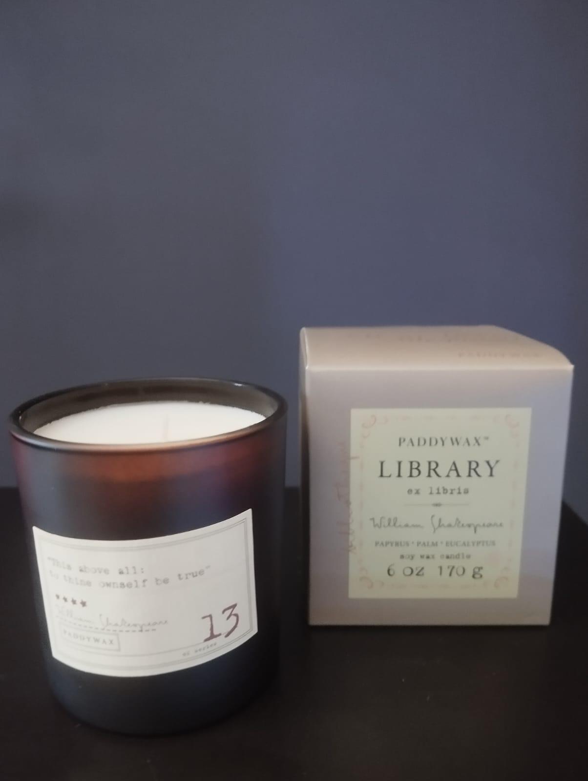 Candele Profumate "Library Collection" – Ispirate ai Grandi Classici della Letteratura 📖✨