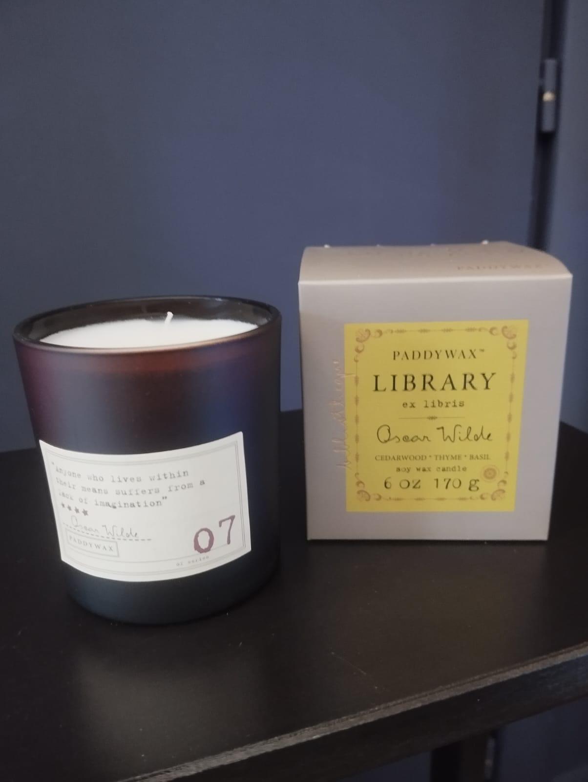 Candele Profumate "Library Collection" – Ispirate ai Grandi Classici della Letteratura 📖✨
