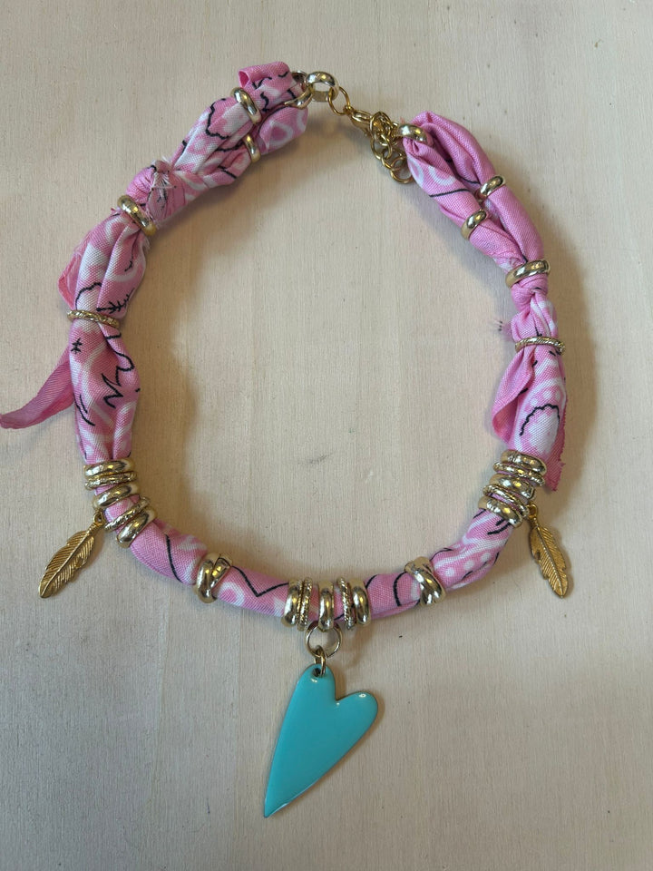"Sweet Rebel" – Collana Bandana Artigianale