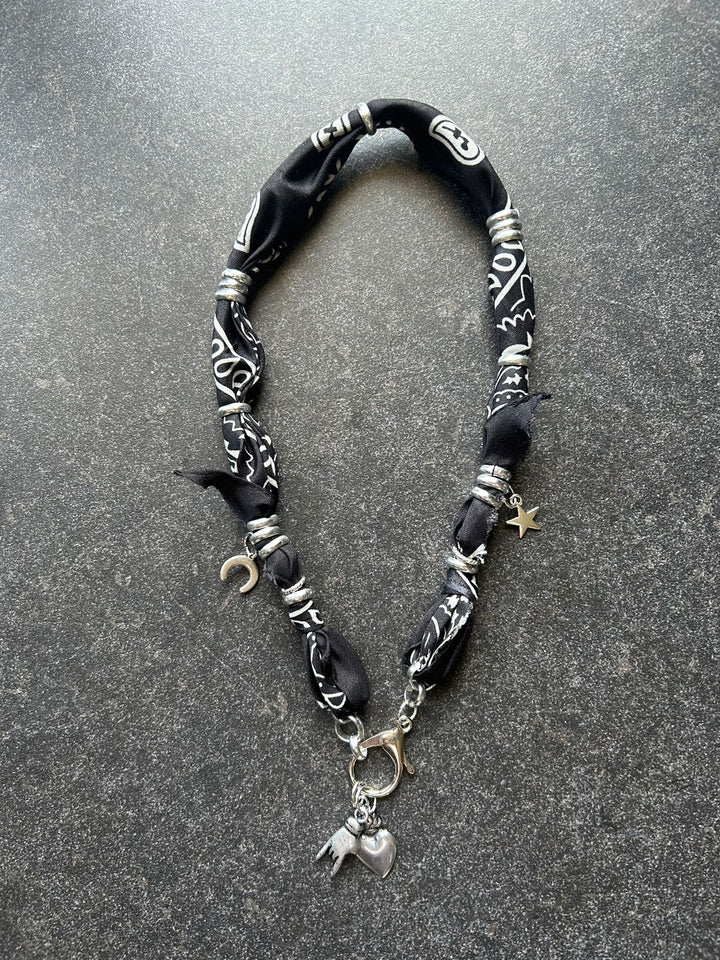 "Notte Segreta" – Collana Bandana Artigianale