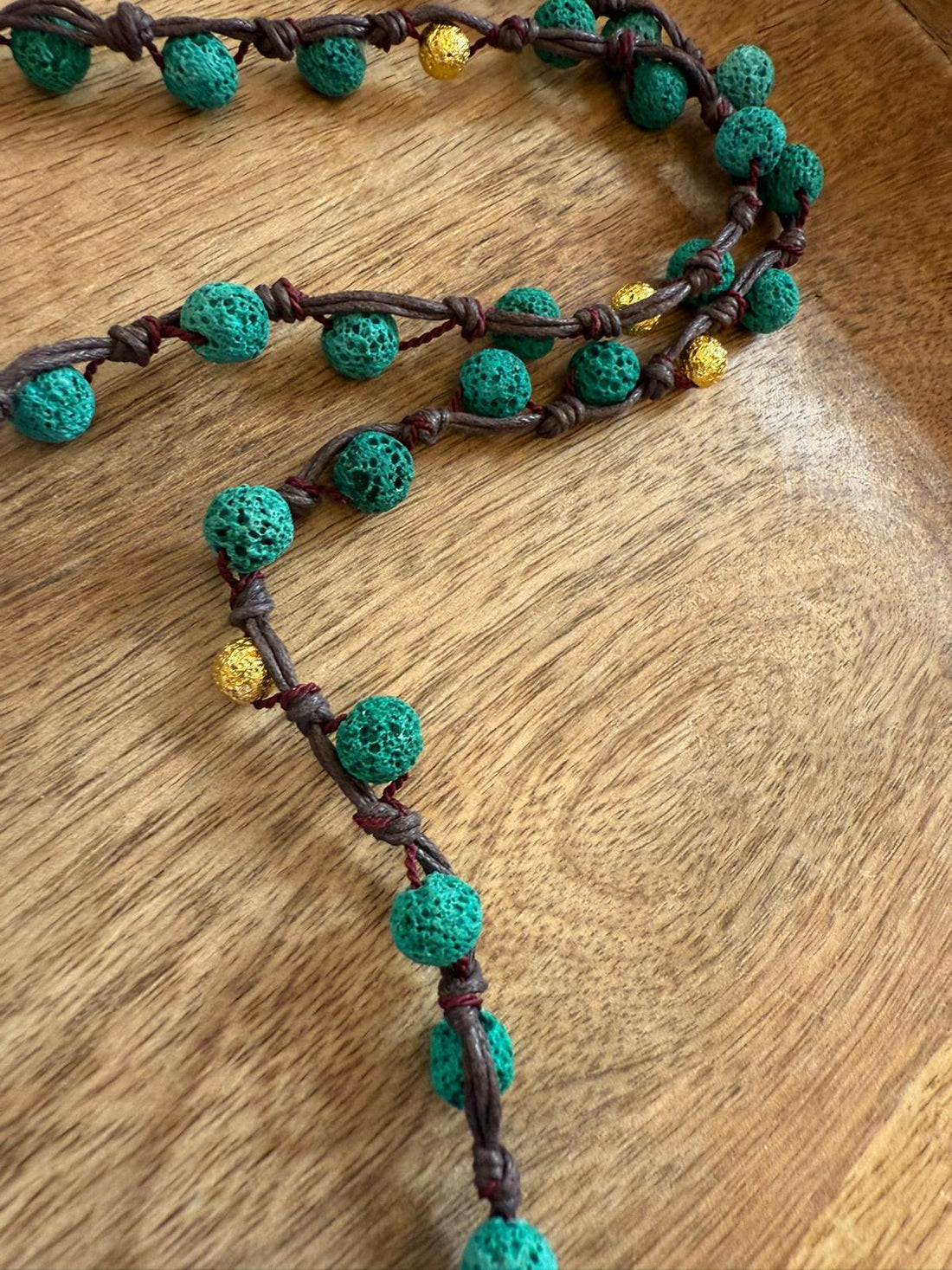 Collana Elephant in Pietra Lavica