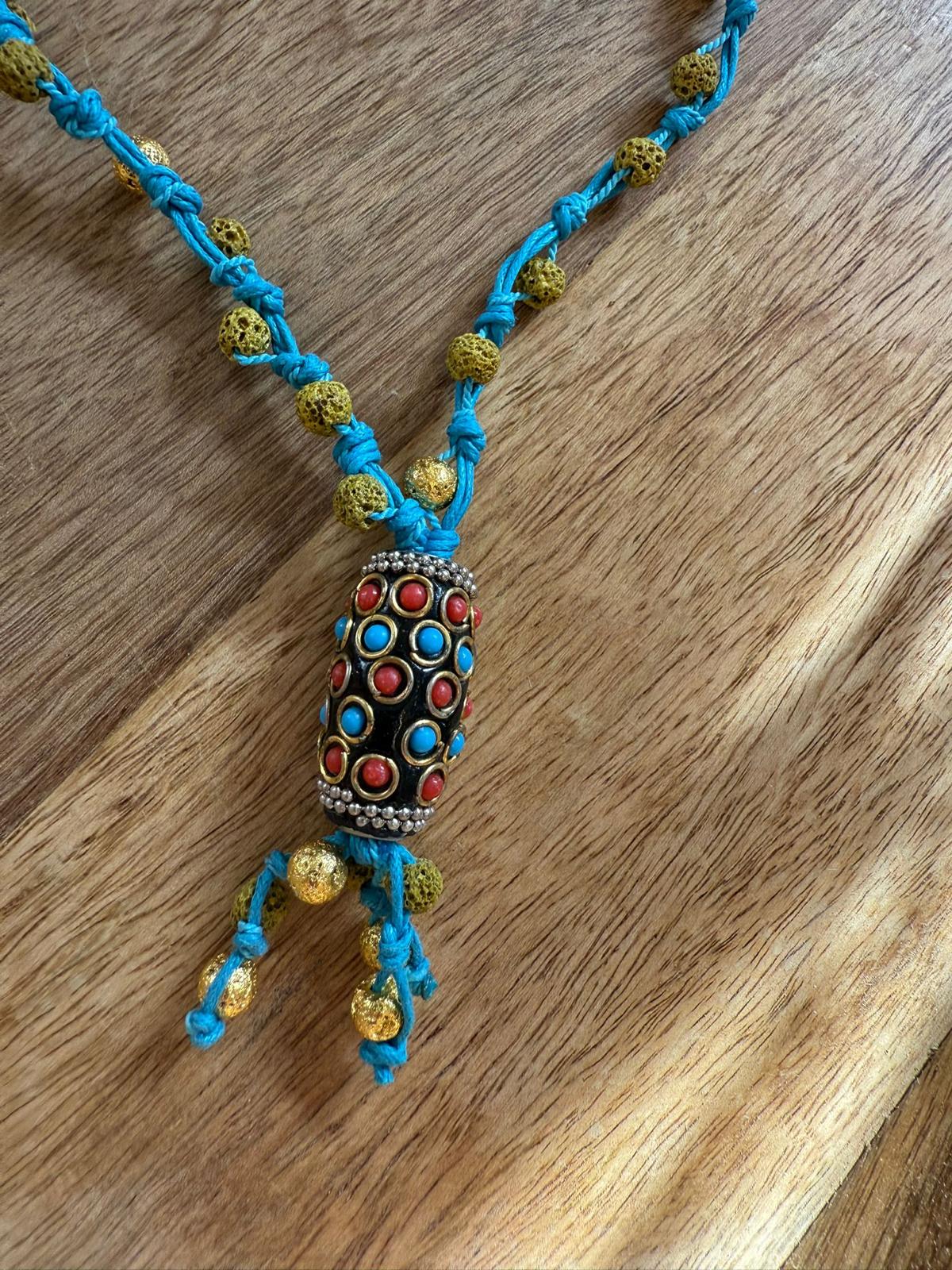 Collana Elephant in Pietra Lavica