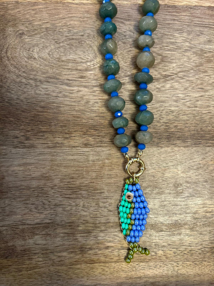 Collana Pesce Smeraldo in Pietra Naturale e Cristallo