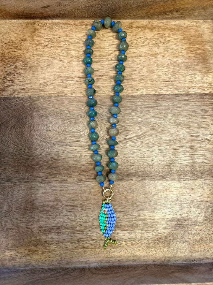 Collana Pesce Smeraldo in Pietra Naturale e Cristallo