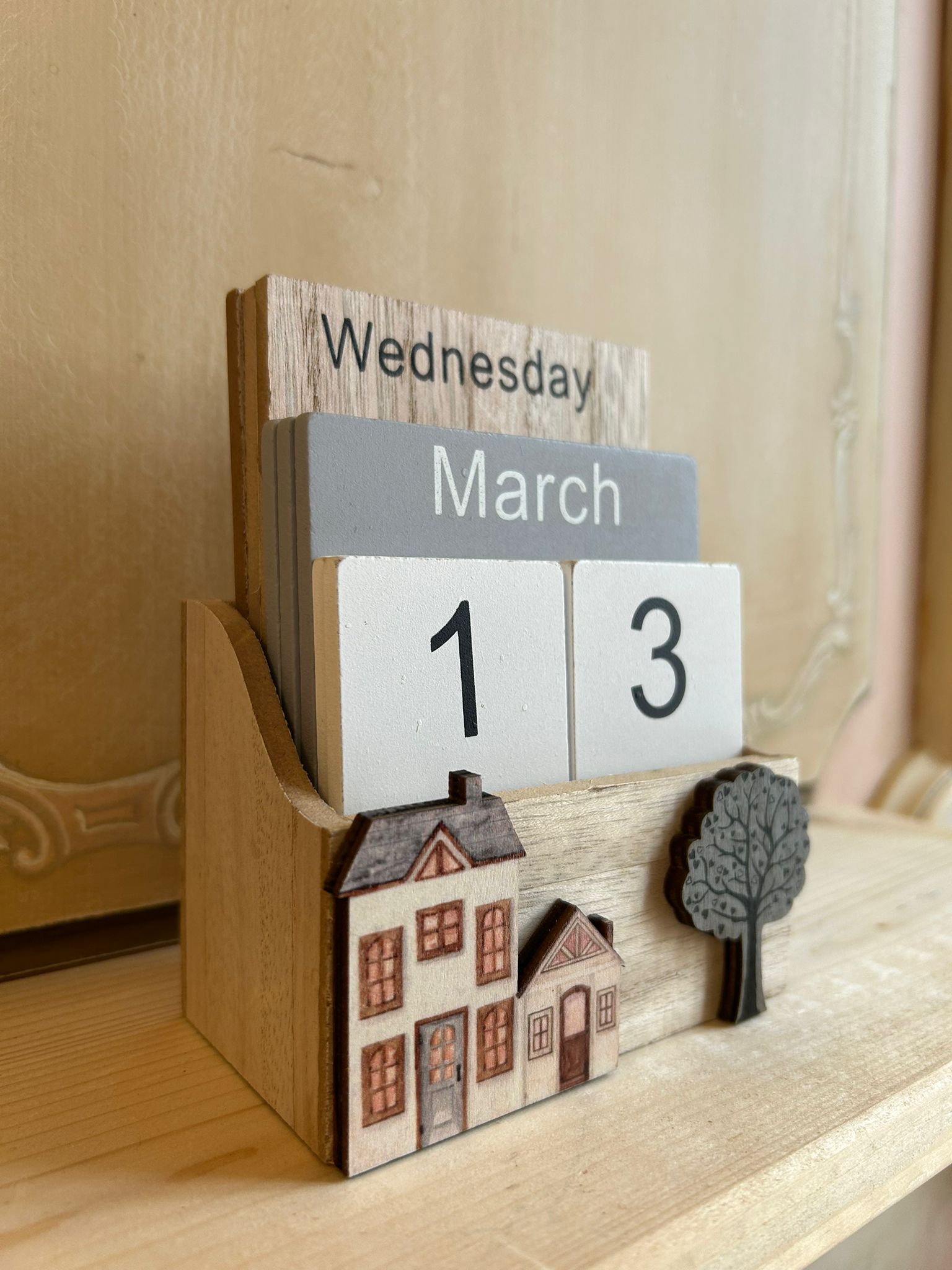🏡 Calendario Perpetuo in Legno – Un Pezzo di Storia per la Tua Casa 🕰