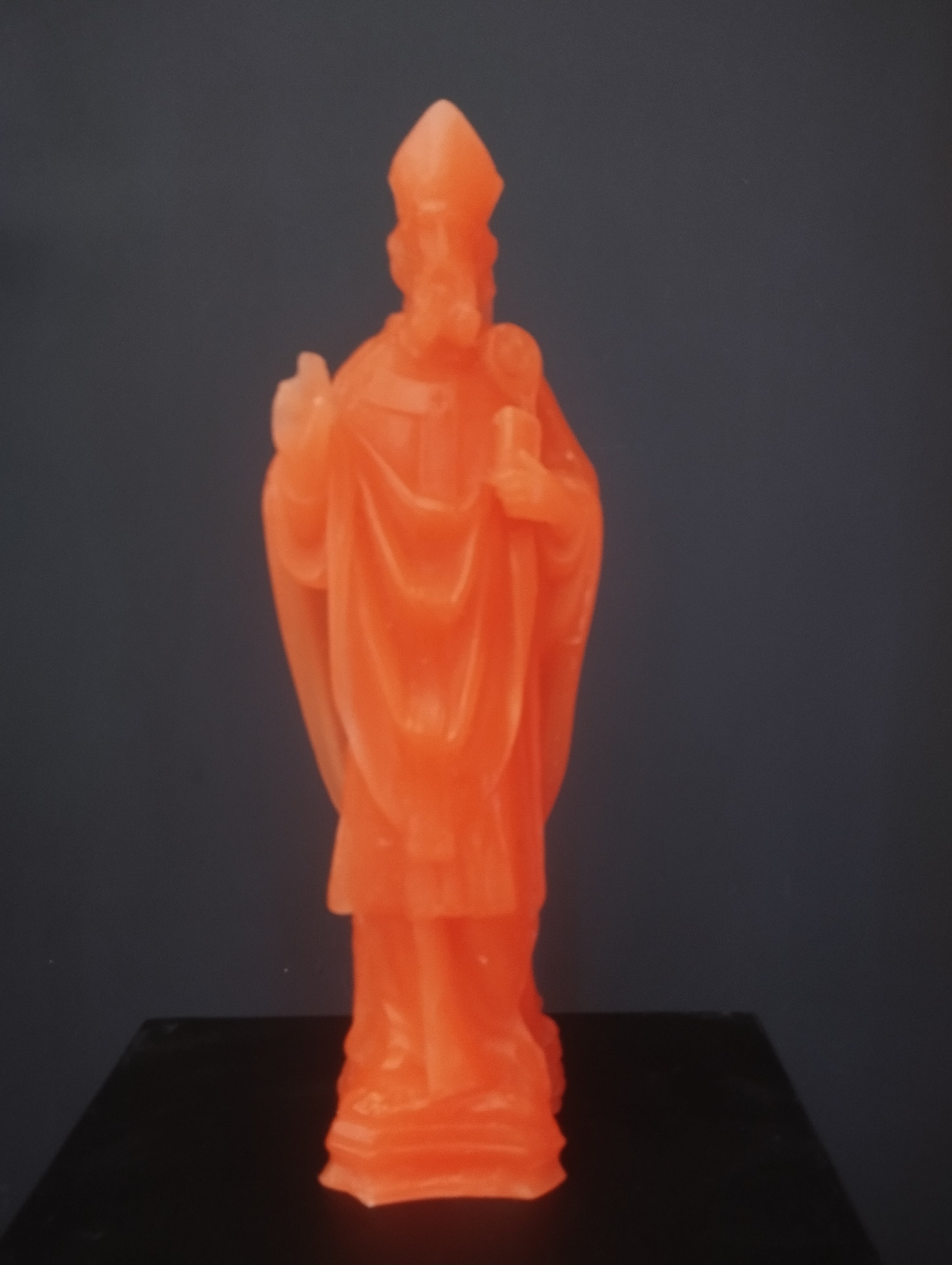 Statuetta di San Nicola – Simbolo di Protezione e Tradizione ✨