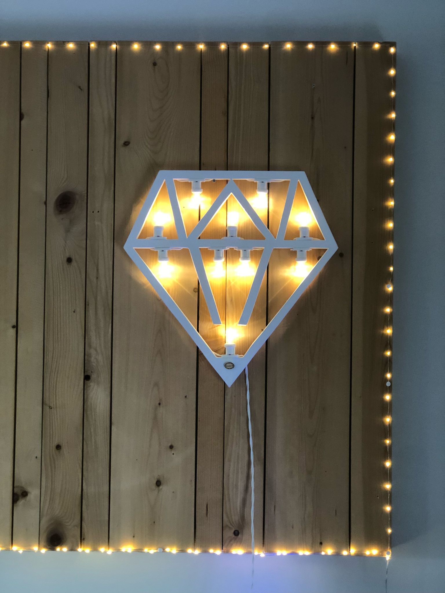 Luminaria Diamante stile pop e moderno ✨